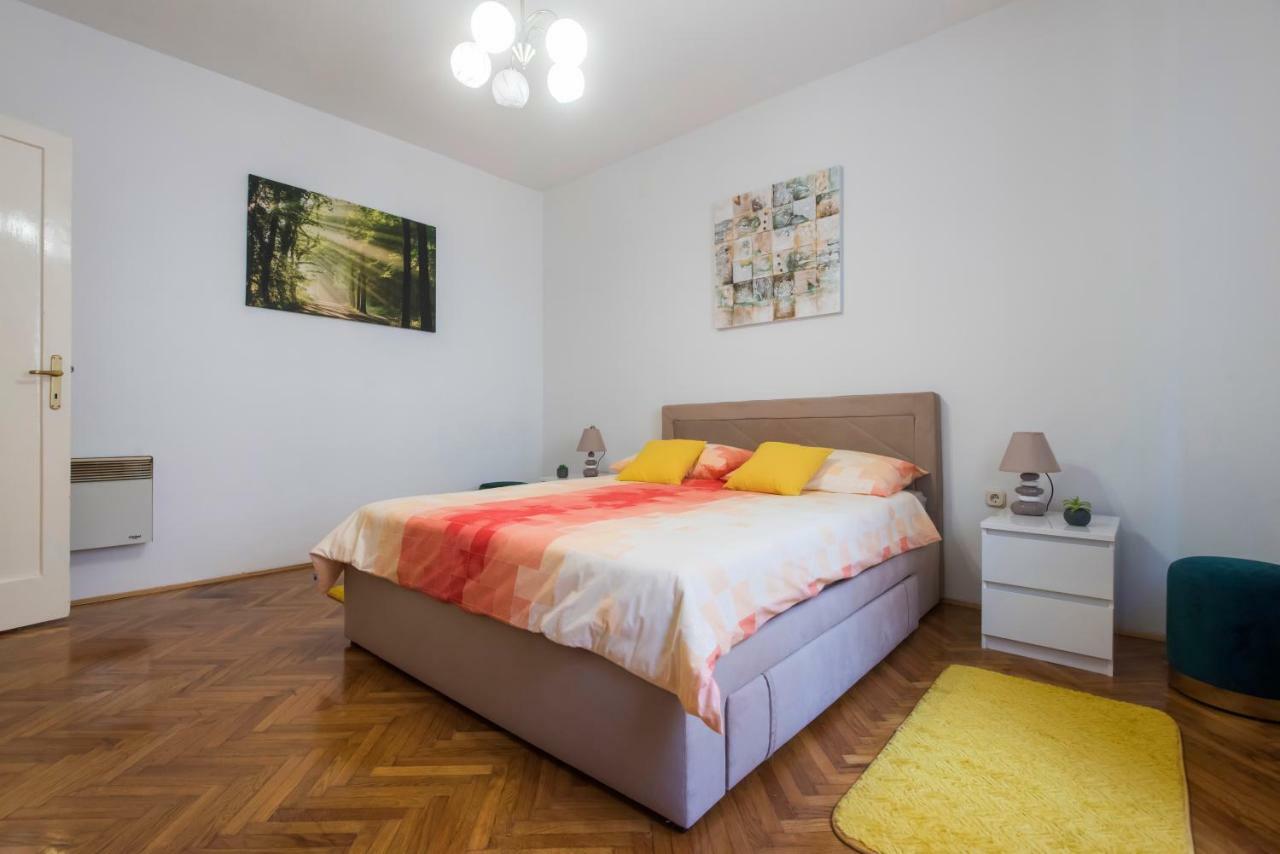 זאדאר T&M Apartment With Parking In The Old Town מראה חיצוני תמונה